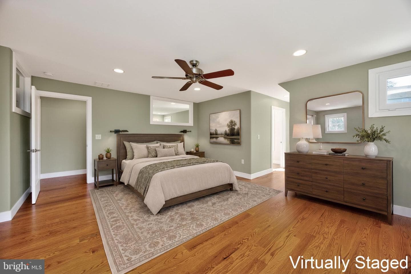 312 N Washington Street photo 28