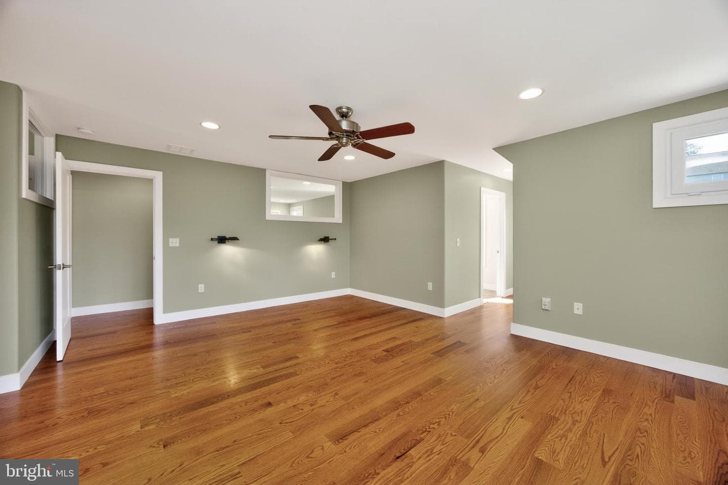 312 N Washington Street photo 30