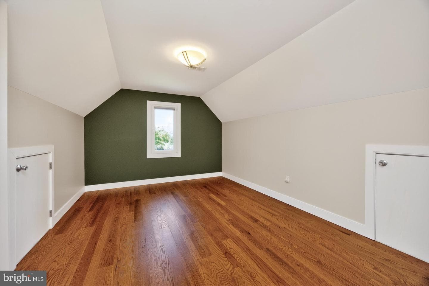 312 N Washington Street photo 34