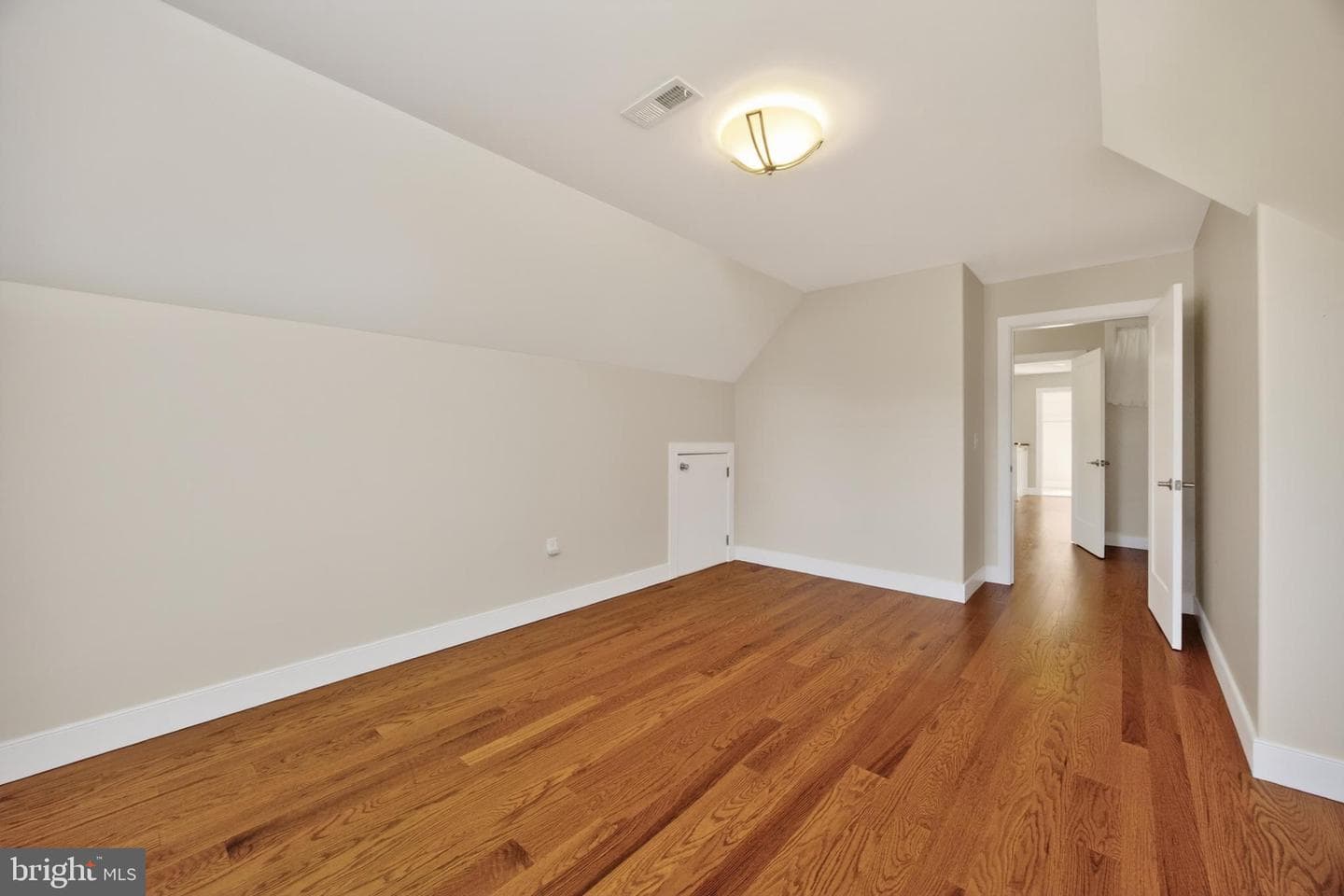 312 N Washington Street photo 35