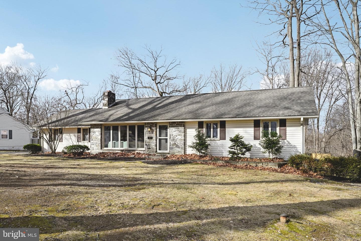 3 Edgewood Drive photo 3