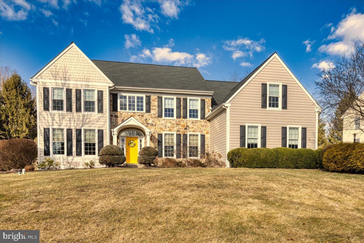 105 Brimful Drive photo 1