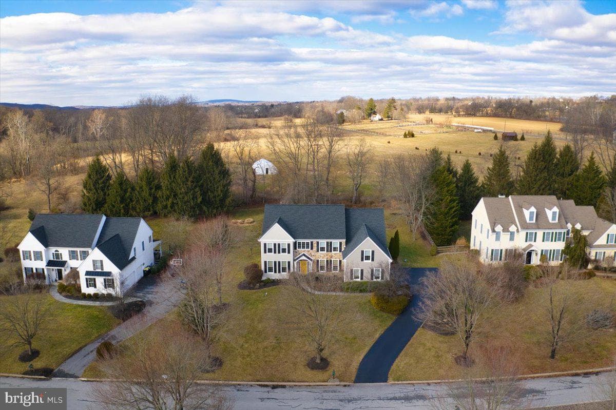 105 Brimful Drive photo 62