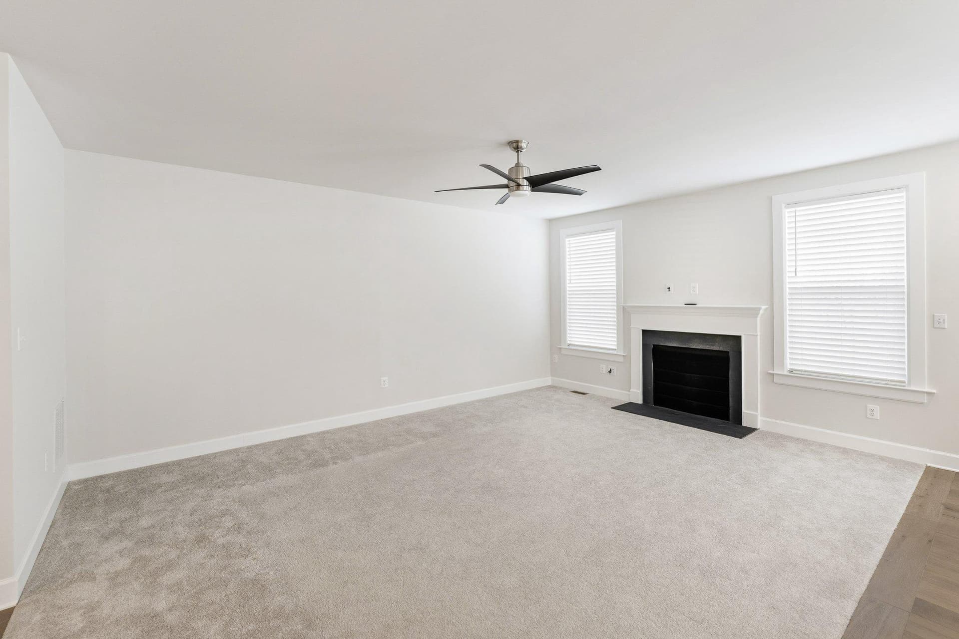 1716 Frost Lane photo 13