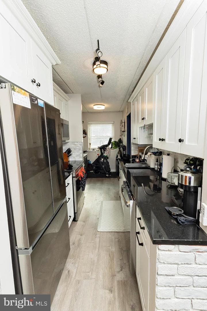 1508 Valley Drive photo 16