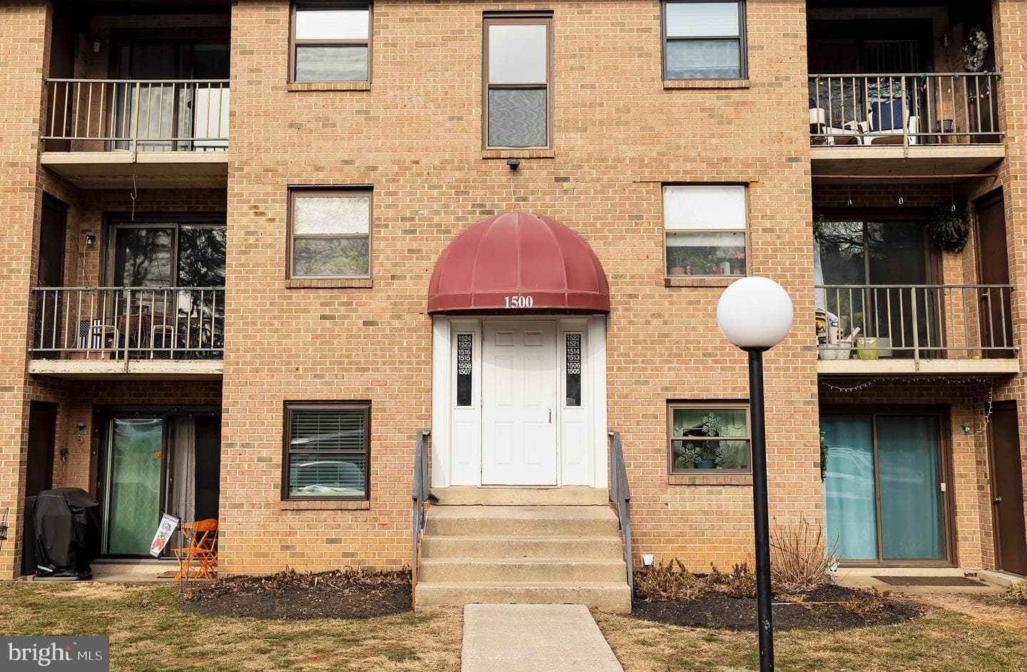 1508 Valley Drive photo 2