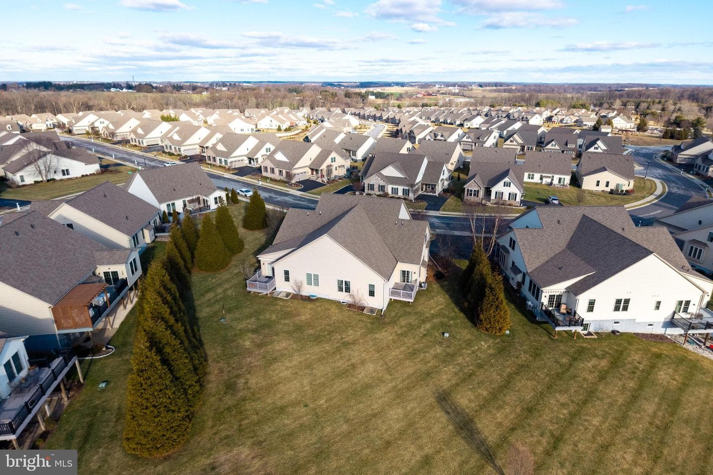 136 Honeycroft Boulevard photo 4