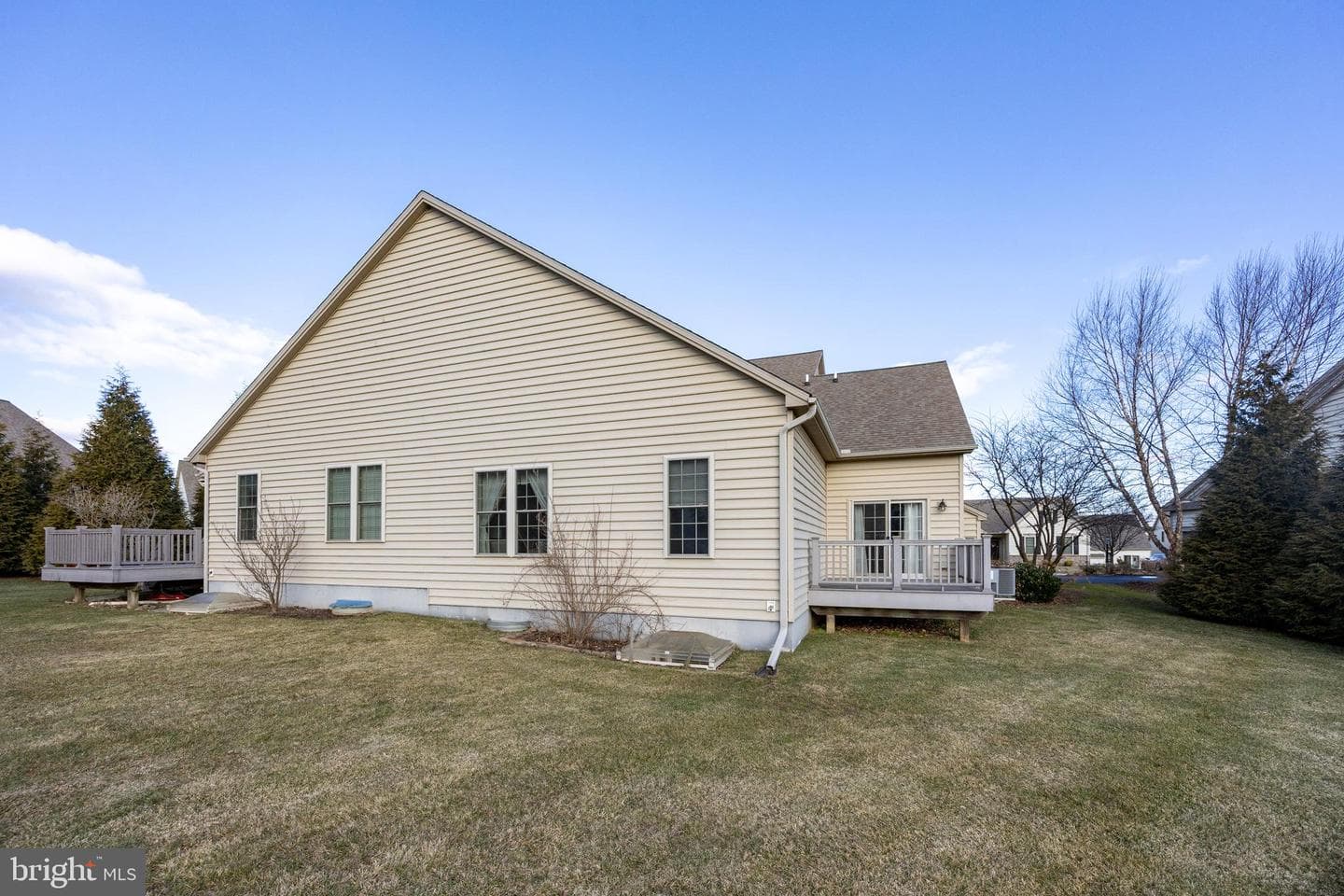 136 Honeycroft Boulevard photo 43