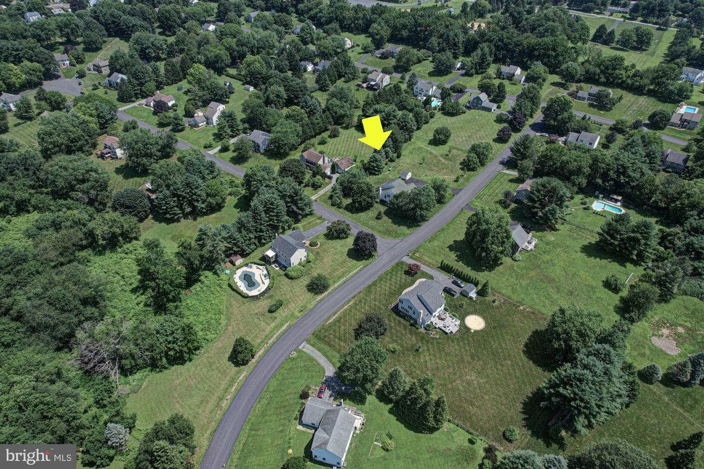 17 Nottingham Drive photo 3
