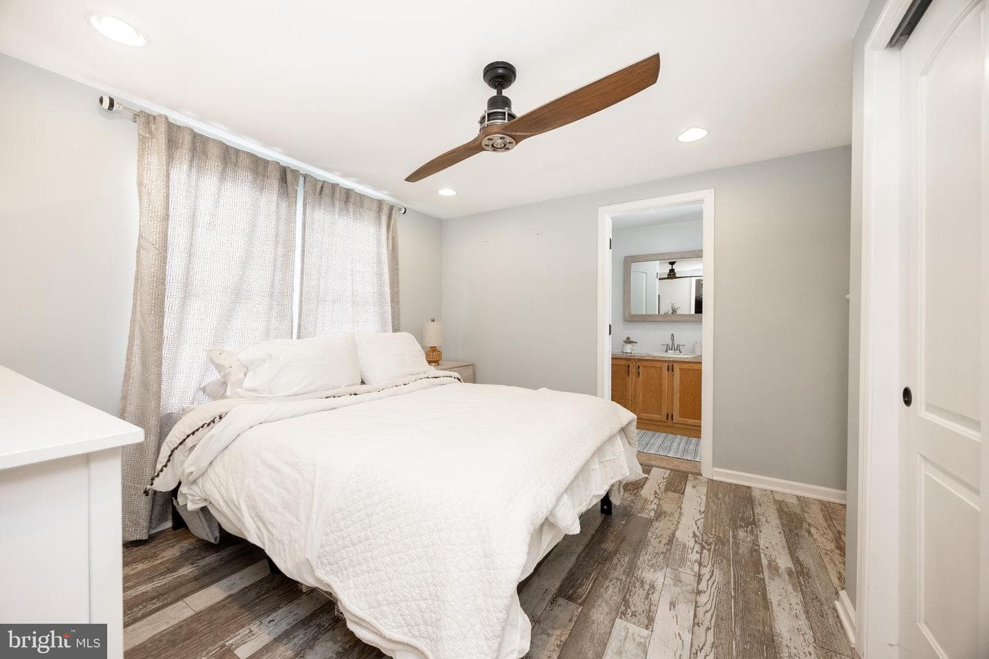 1524 Jonathan Road photo 13