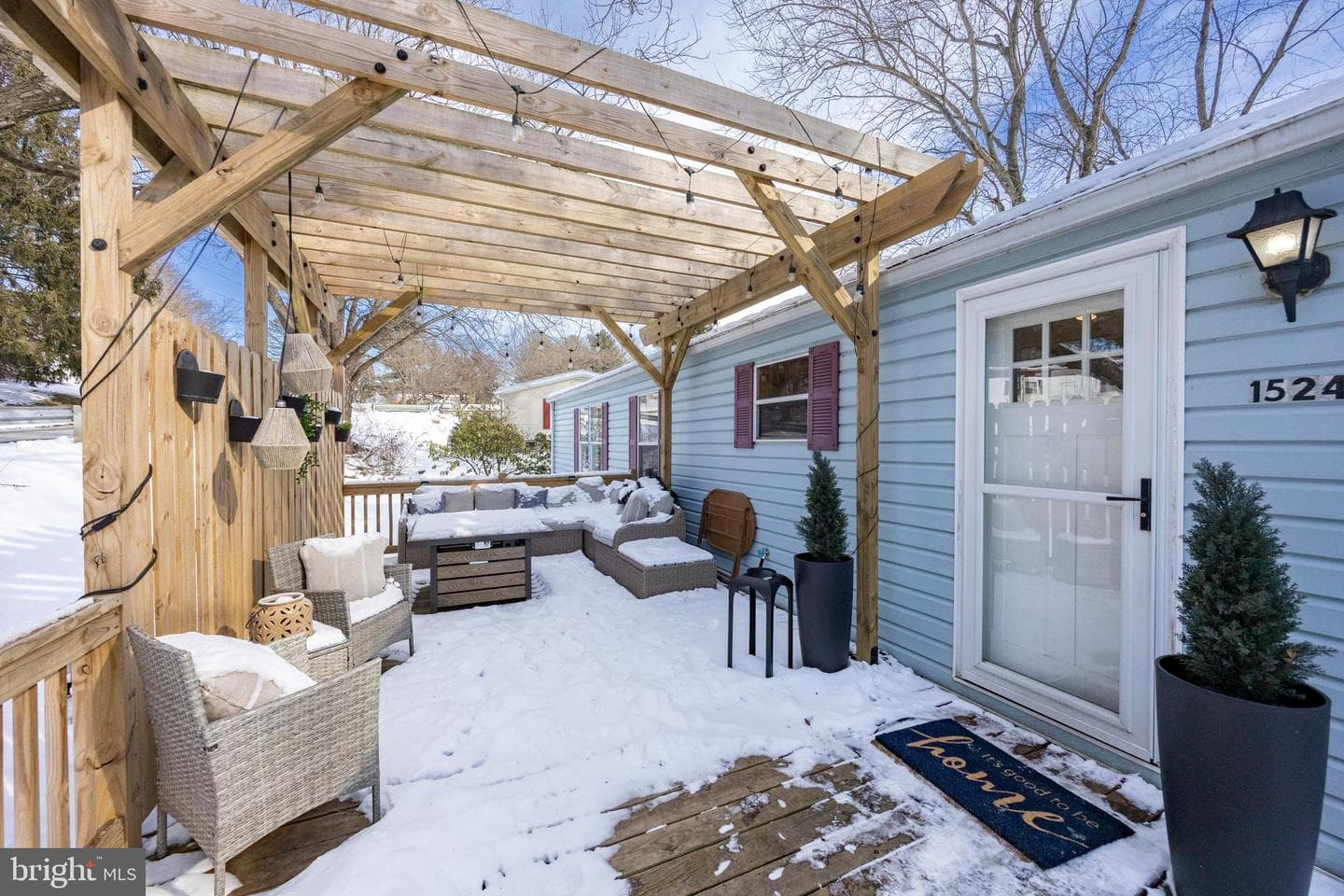 1524 Jonathan Road photo 2