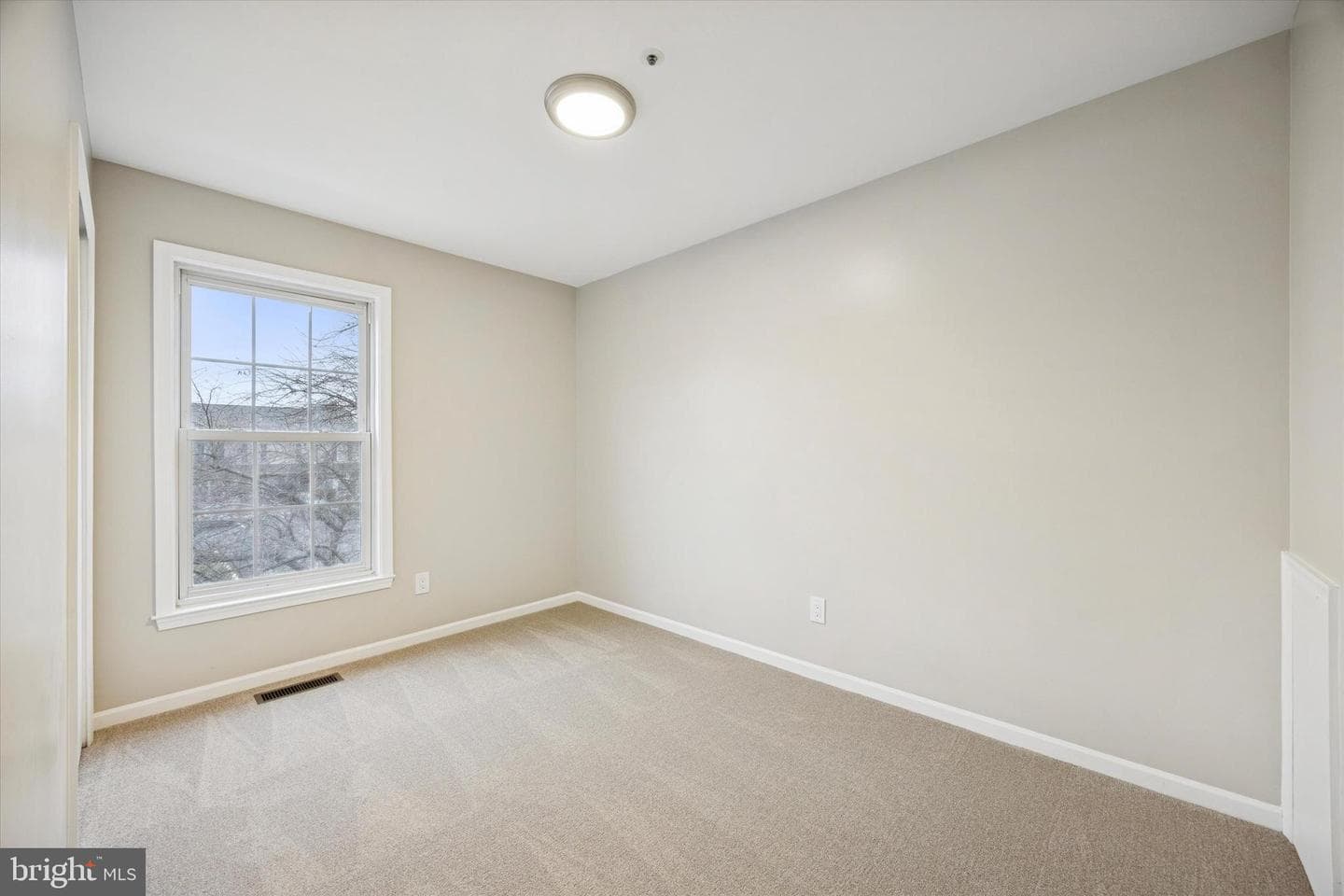 1203 Durham Court photo 24
