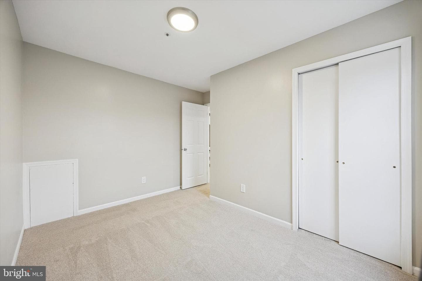 1203 Durham Court photo 25