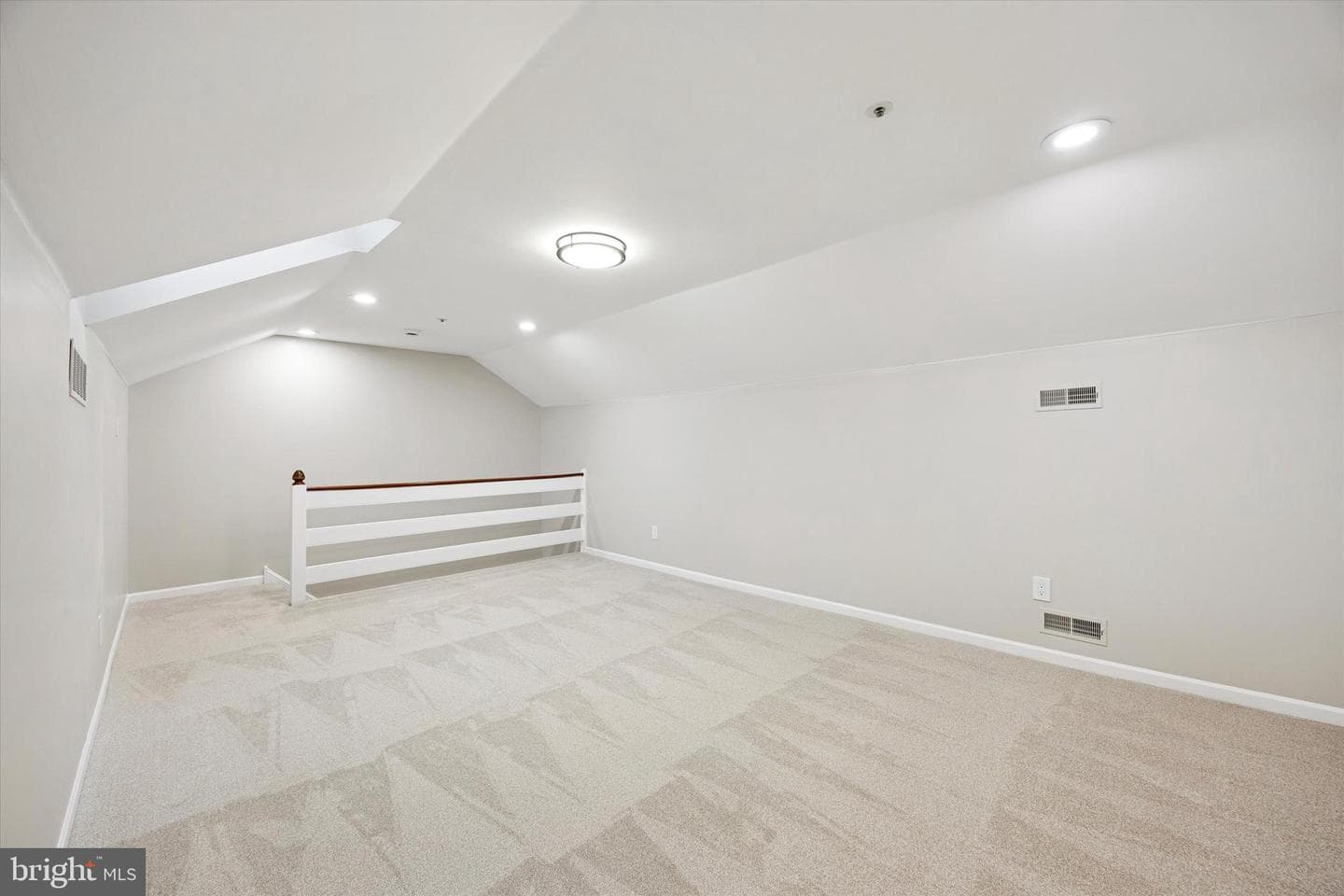 1203 Durham Court photo 29