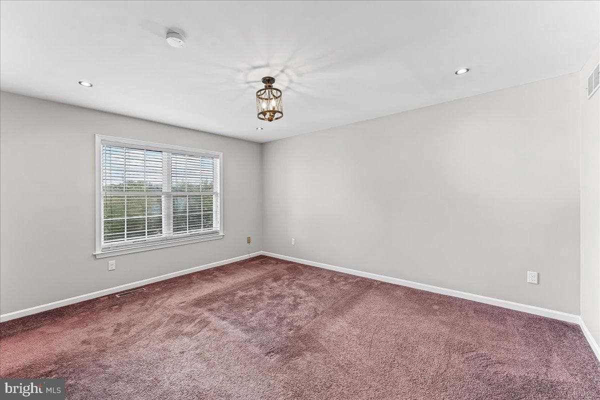 113 Midland Drive photo 17