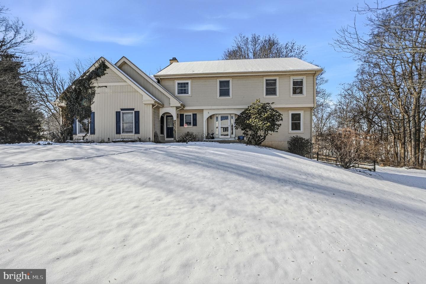 5 Roosevelt Way photo 1