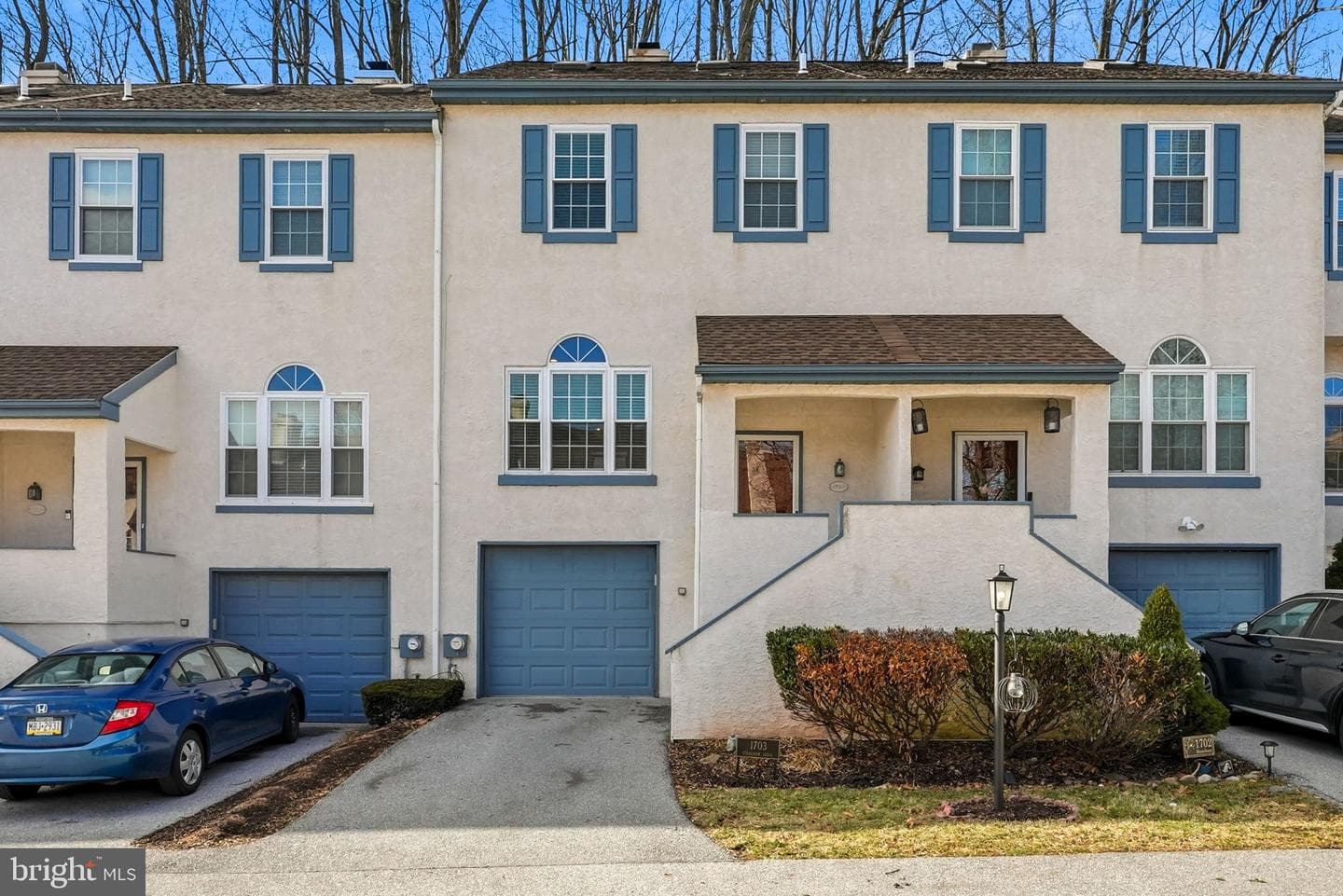 1703 Stoneham Drive #1703 photo 2