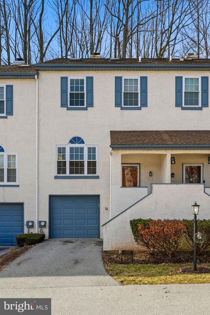 1703 Stoneham Drive #1703 photo 3