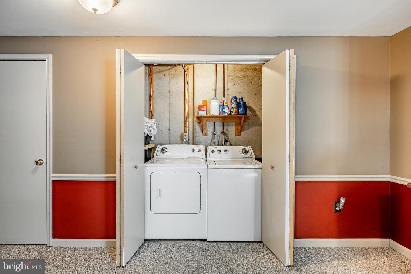 300 Revere Court photo 21