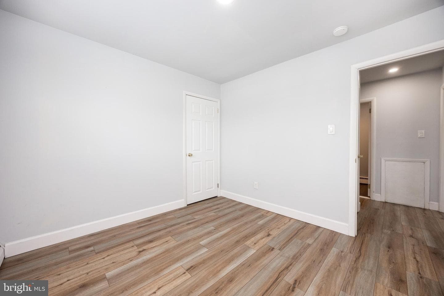 528 Virginia Avenue photo 23