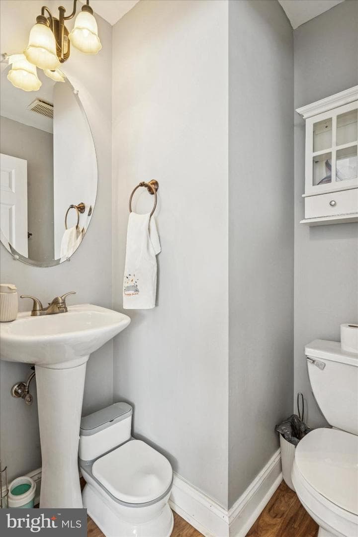 101 Newport Circle photo 12