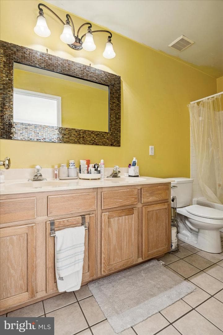 101 Newport Circle photo 17
