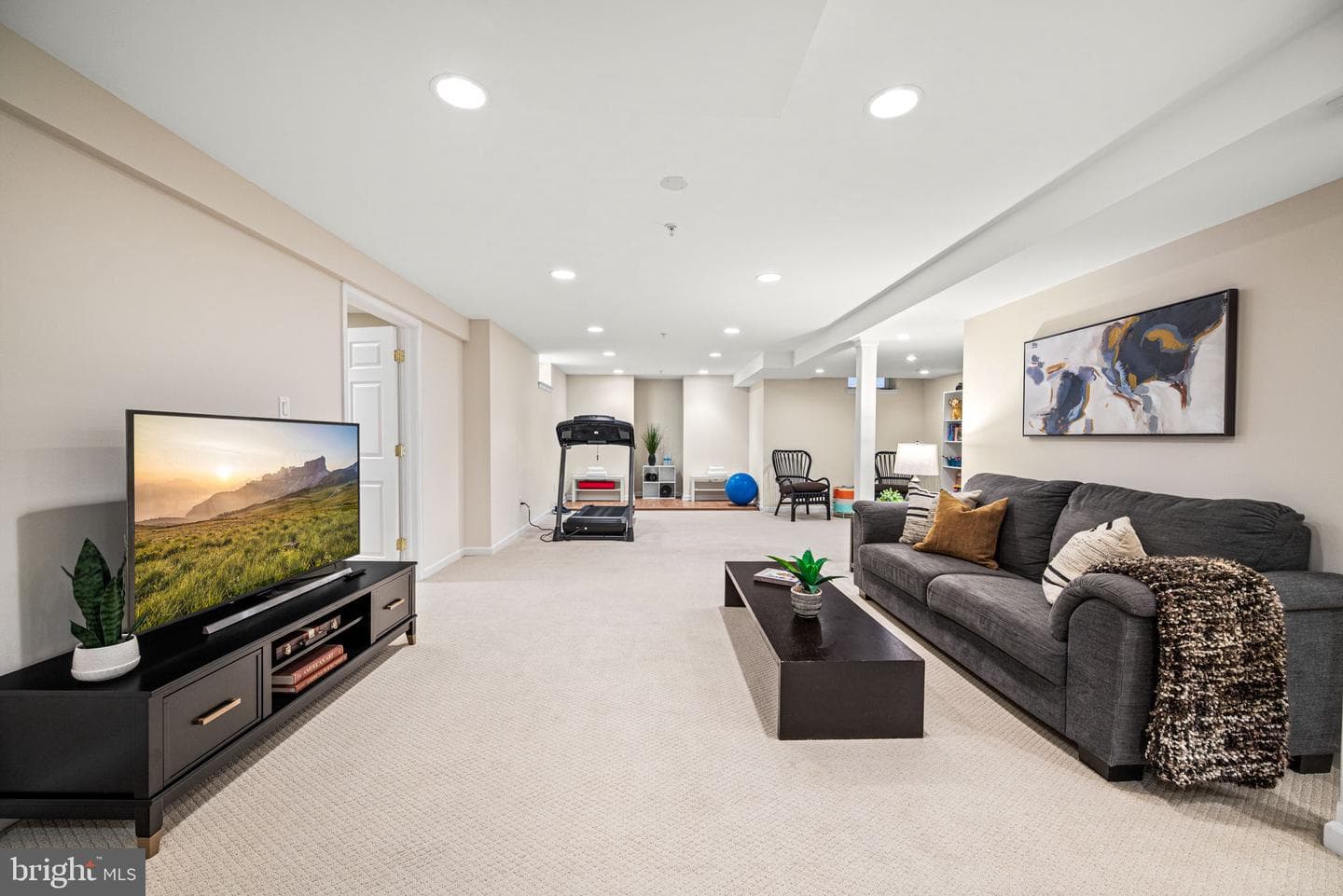 236 Silverbell Court photo 44