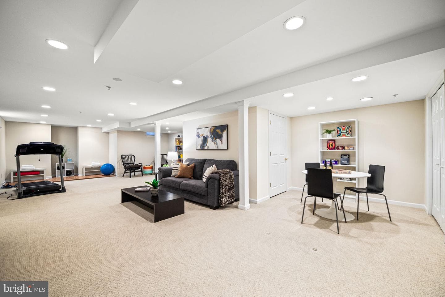 236 Silverbell Court photo 7