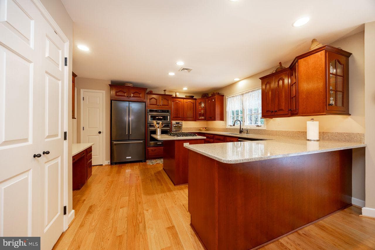 5 Woodford Lane photo 11