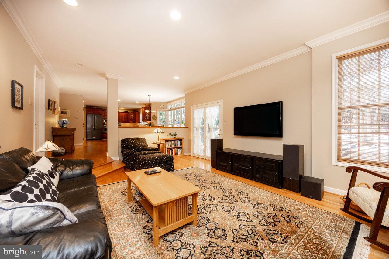 5 Woodford Lane photo 16