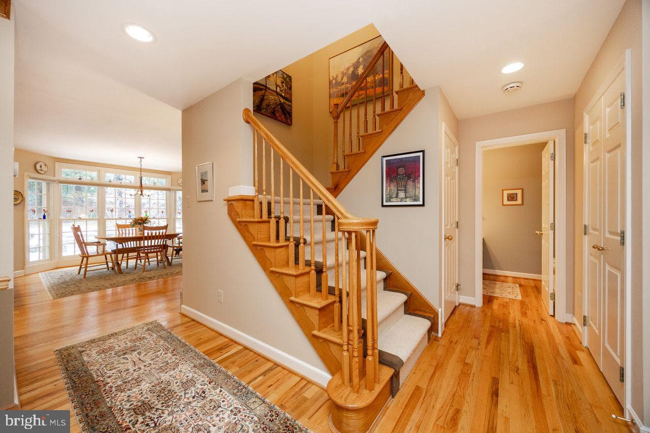 5 Woodford Lane photo 18