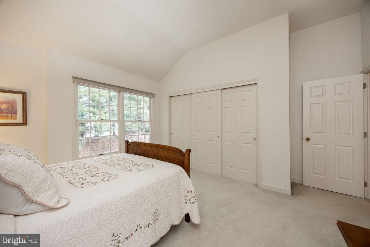 5 Woodford Lane photo 26