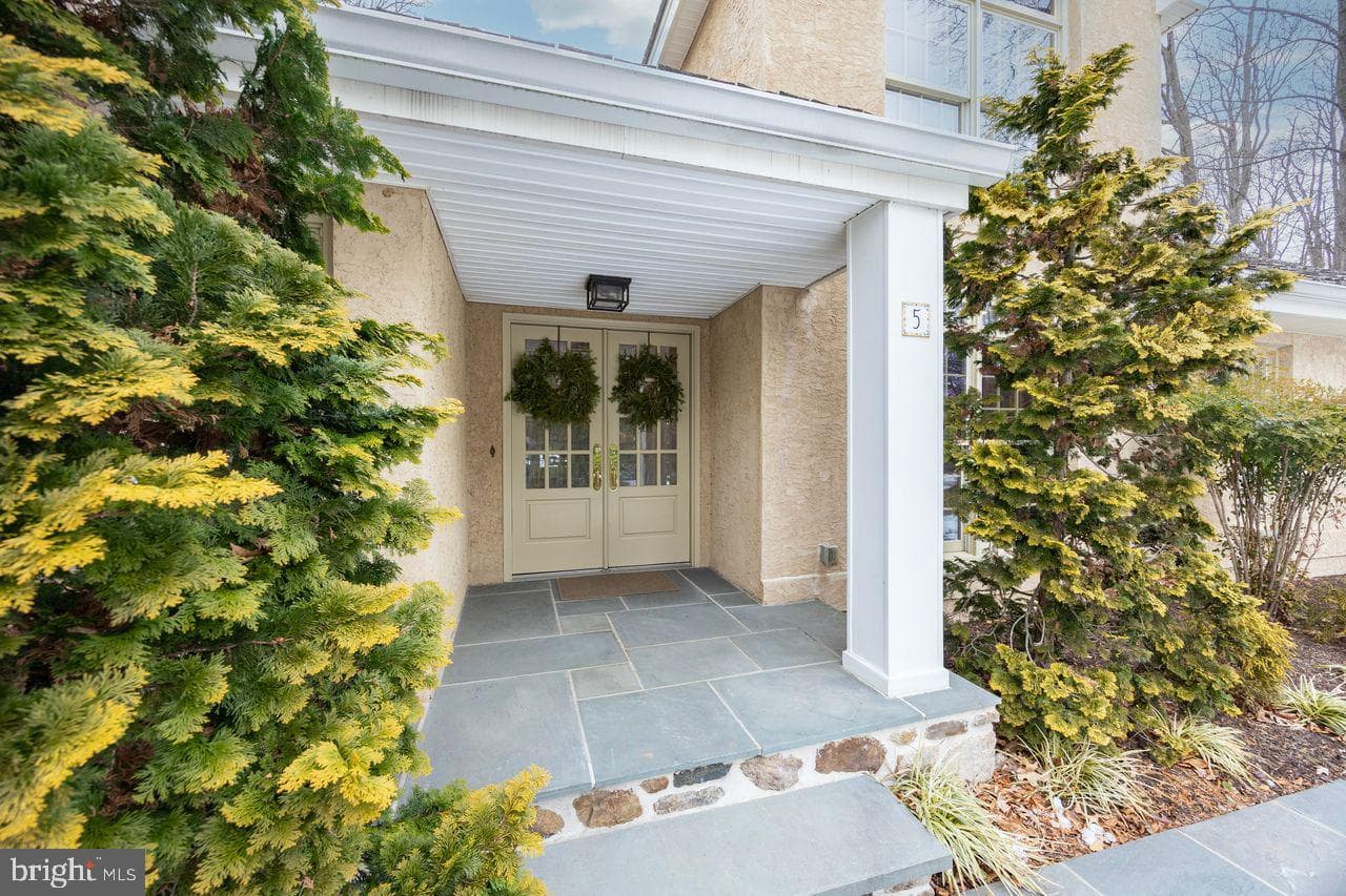 5 Woodford Lane photo 30