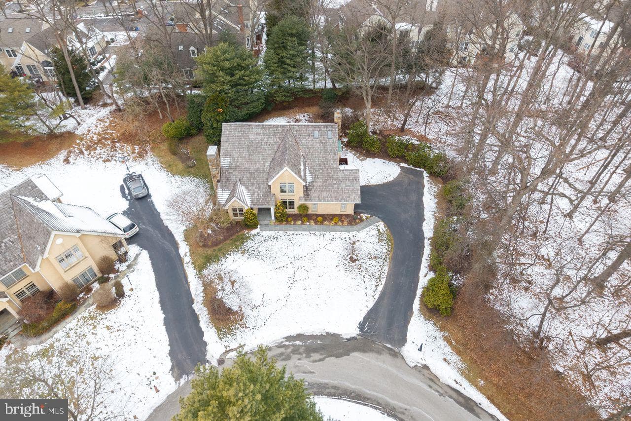 5 Woodford Lane photo 42