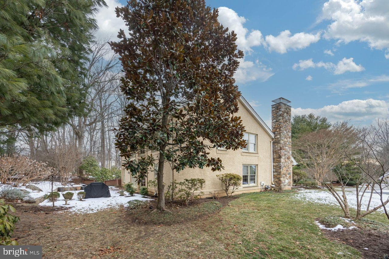 5 Woodford Lane photo 44