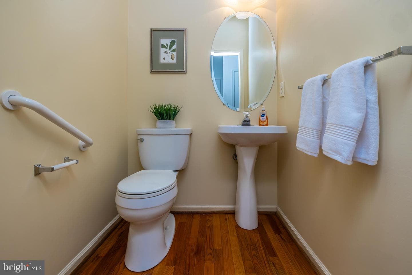 1148 Ashbridge Road photo 13