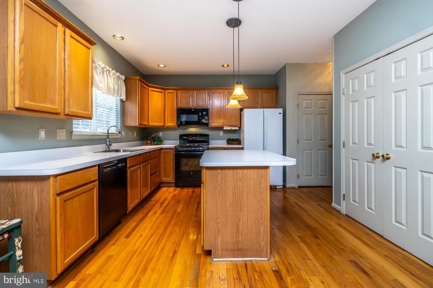 1148 Ashbridge Road photo 16