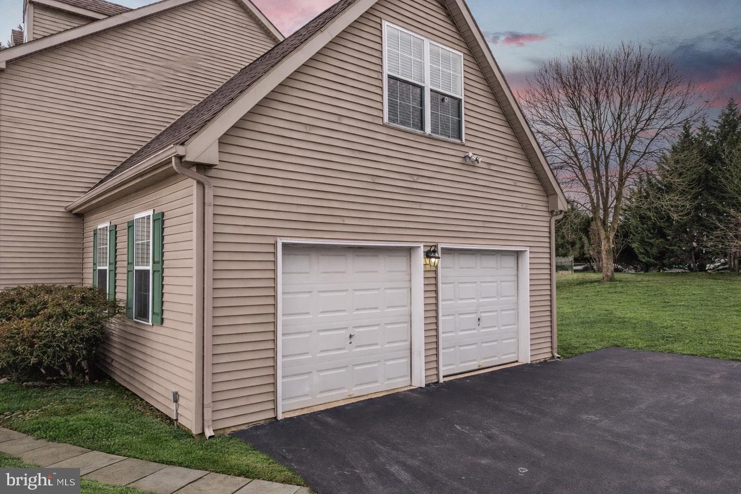 1148 Ashbridge Road photo 44