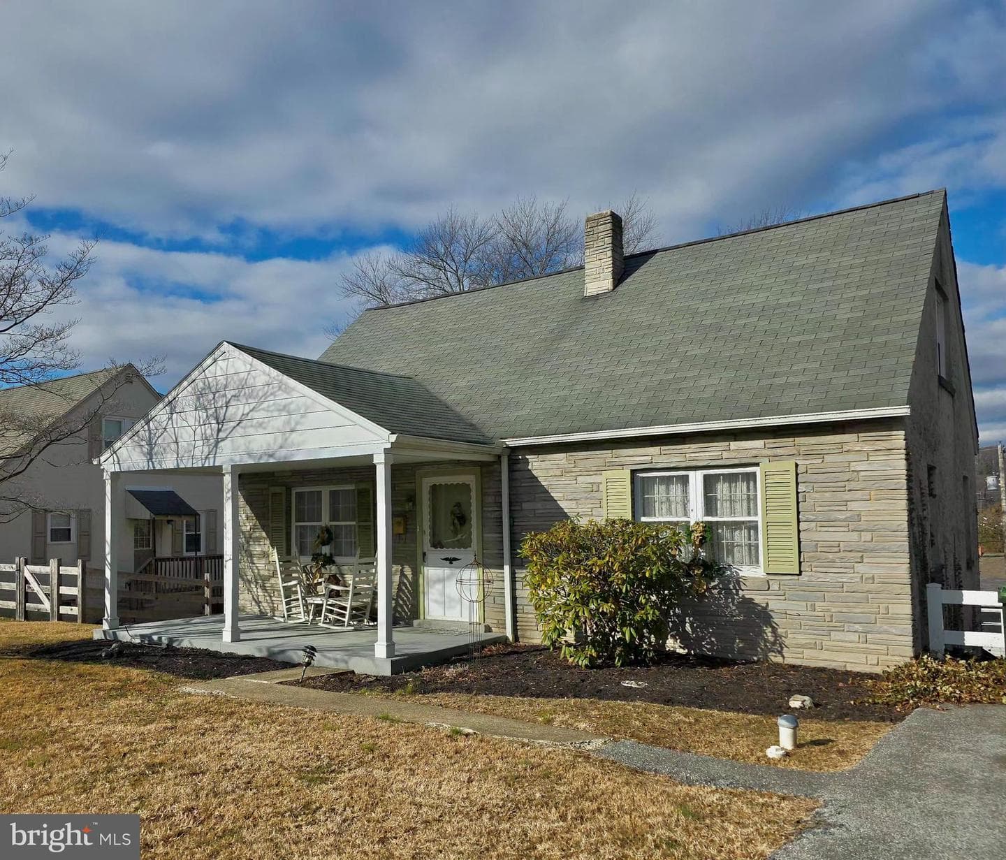 1407 Walnut photo 1