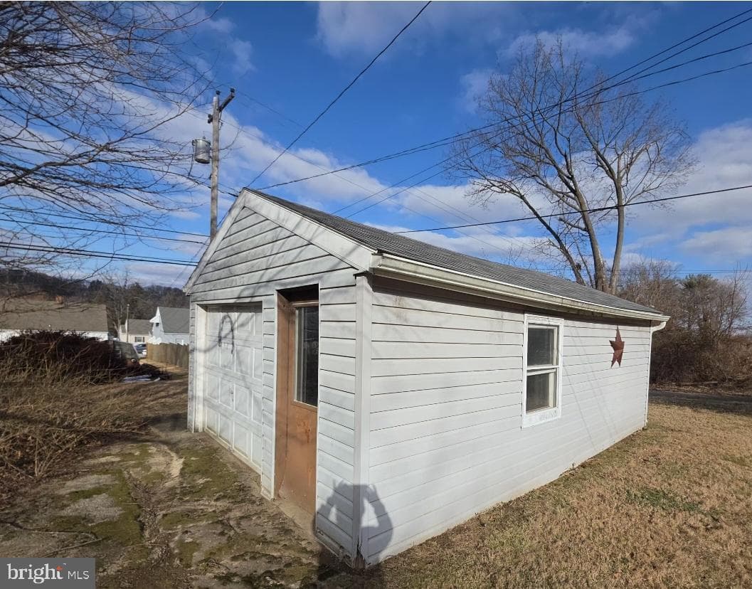 1407 Walnut photo 5