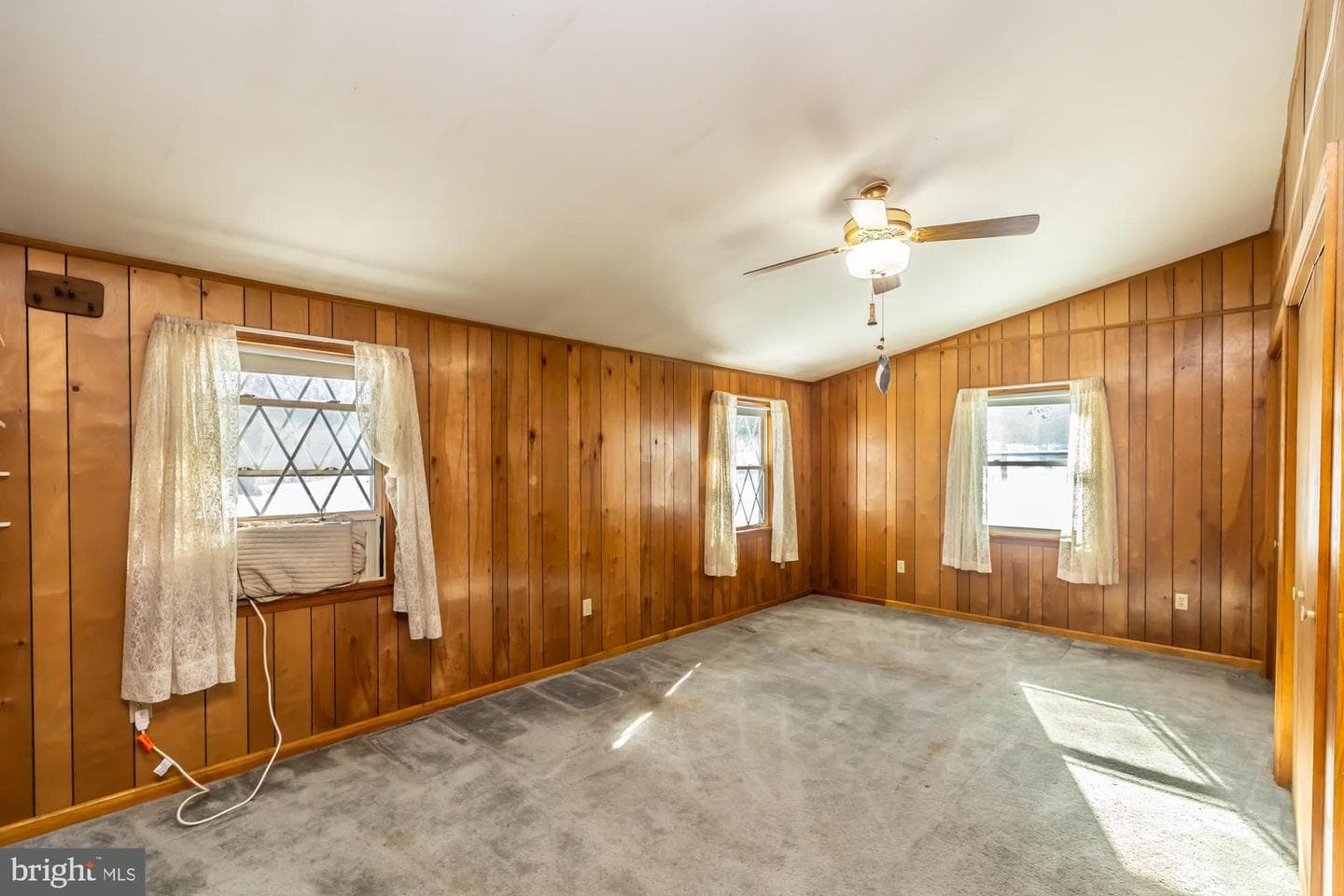 360 Oaklyn Road photo 27