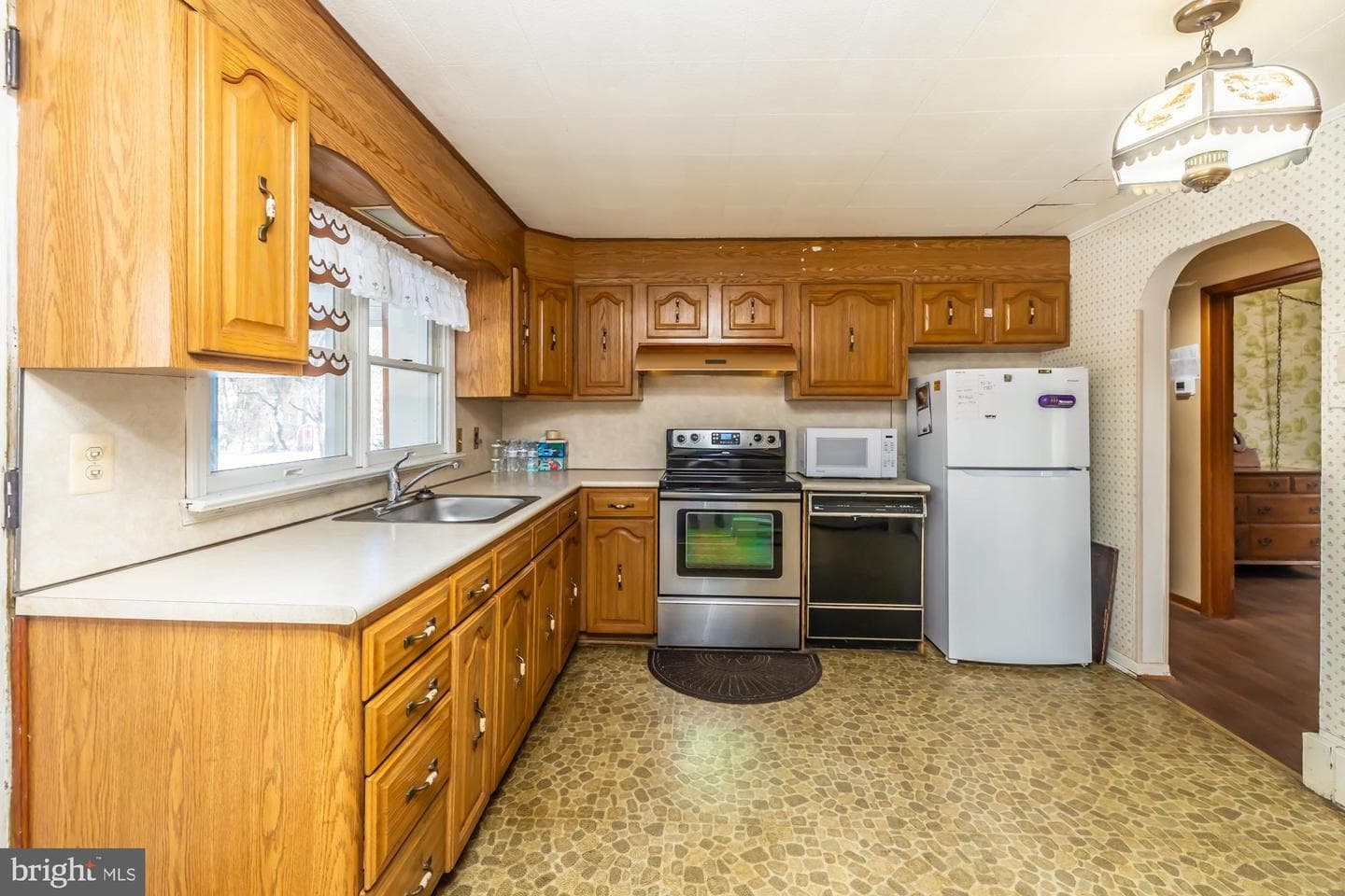 360 Oaklyn Road photo 3