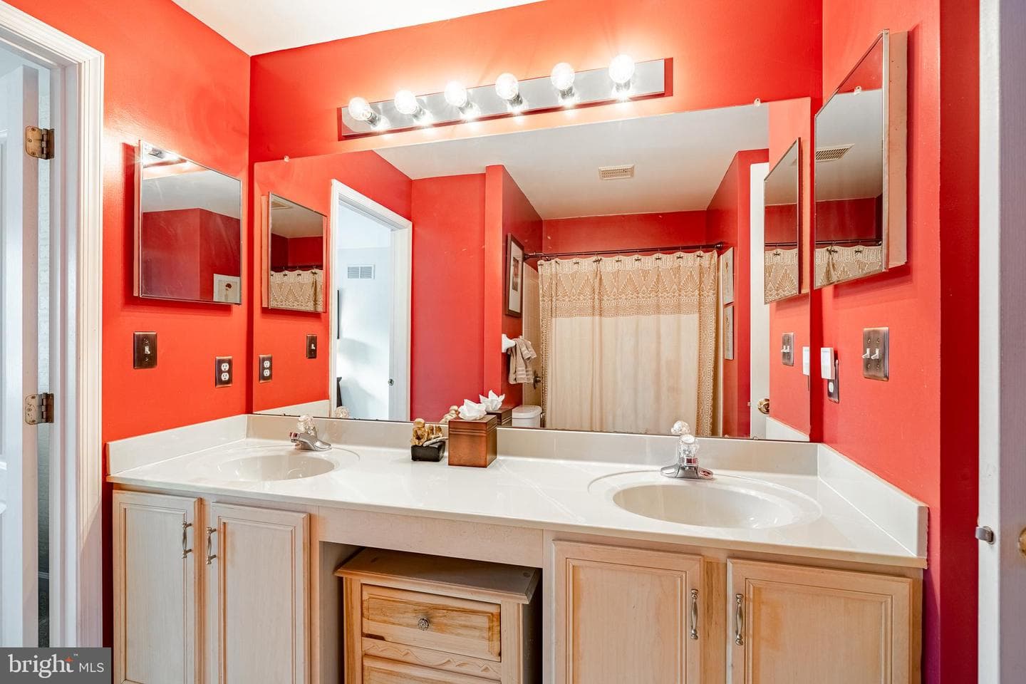 19 Founders Way photo 36