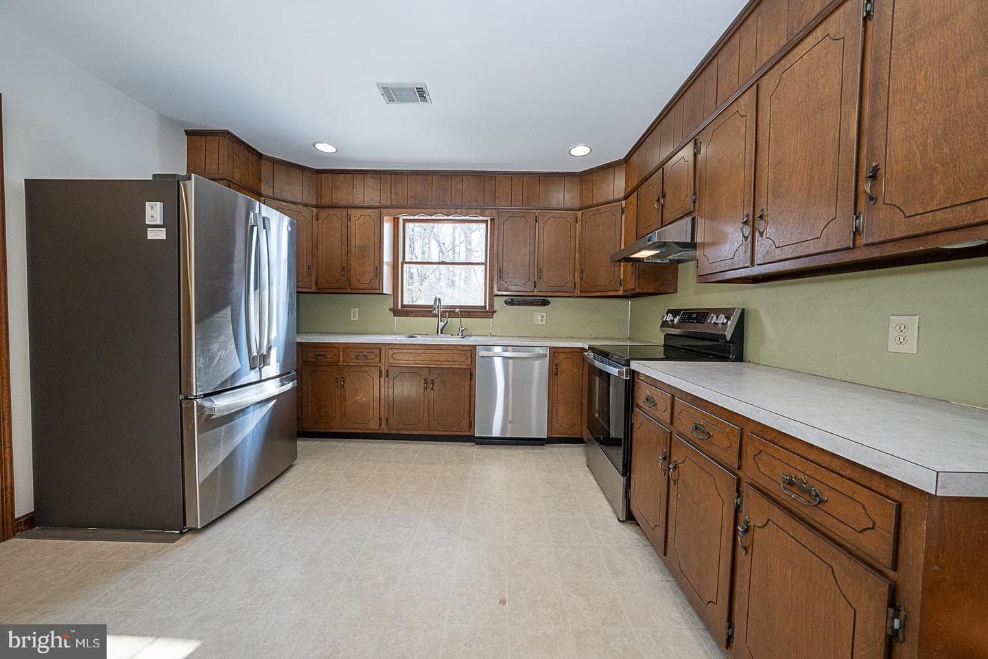 244 S Bonsall Road photo 16