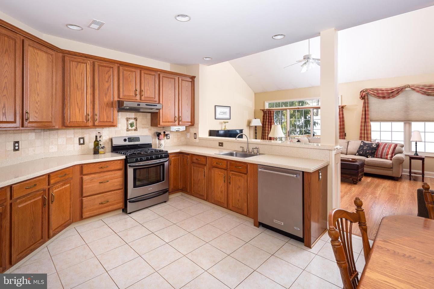 1703 Yardley Drive photo 16