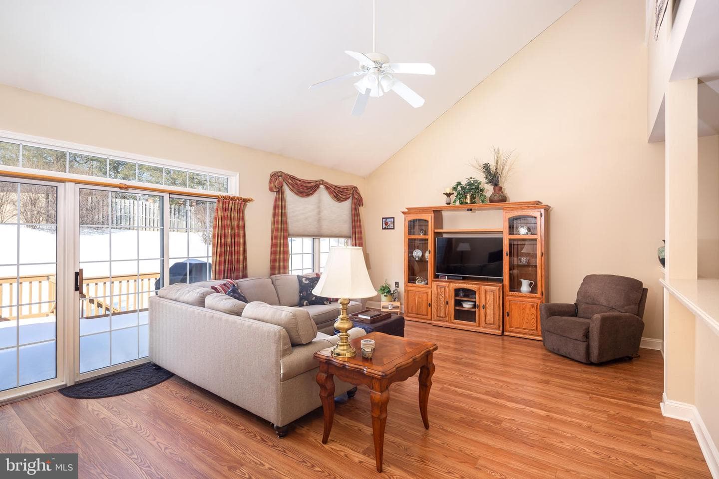 1703 Yardley Drive photo 20