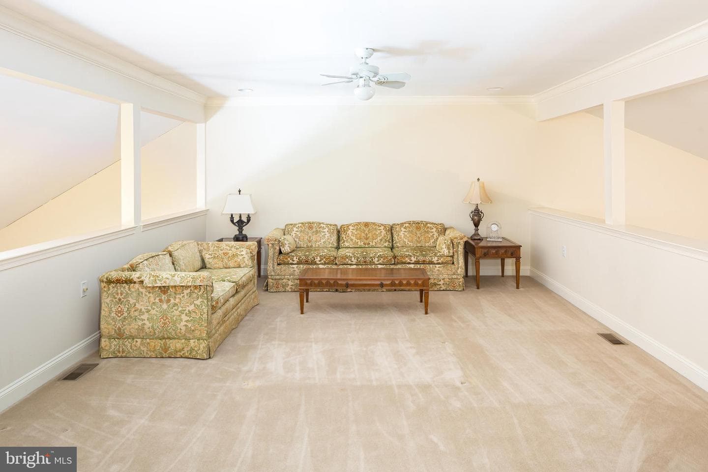 1703 Yardley Drive photo 32