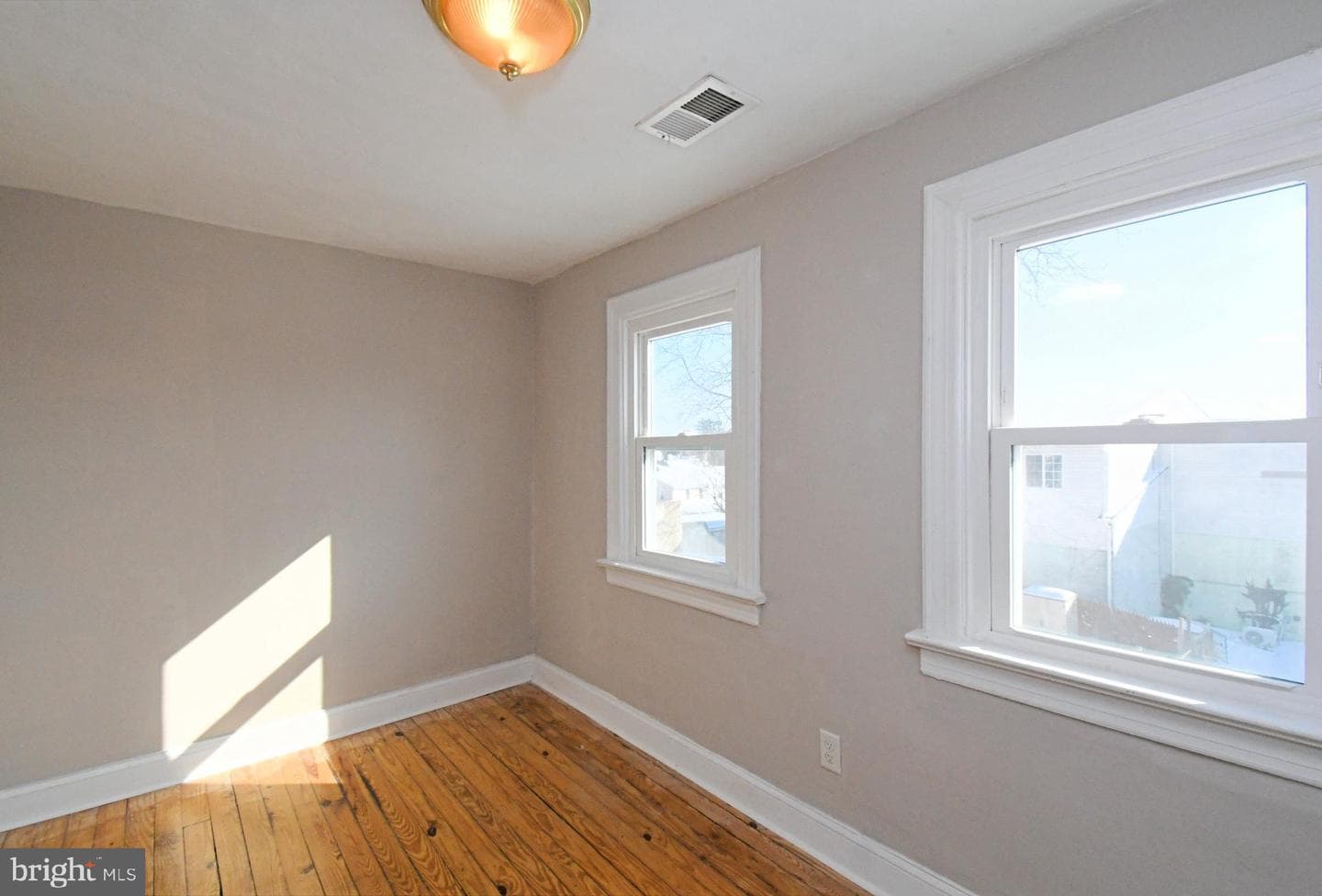 220 Saint Marys Street photo 28