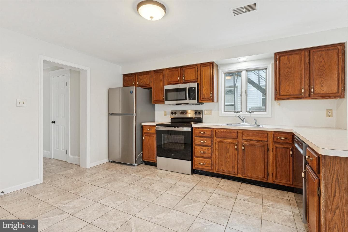123 W Lancaster Avenue photo 6