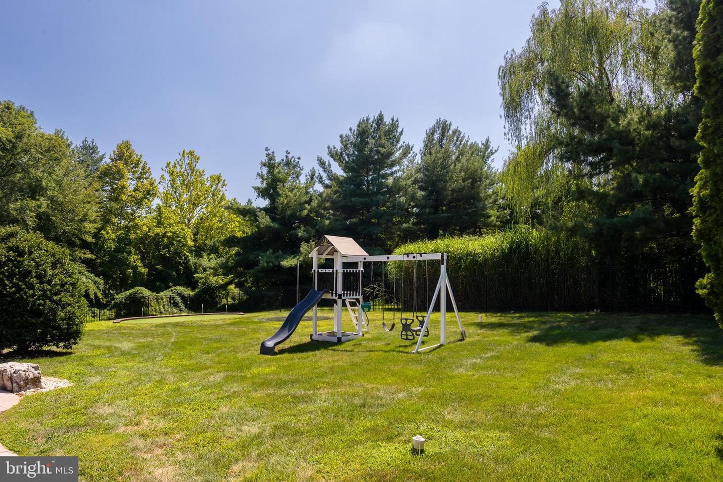 1015 S Wisteria Drive photo 26